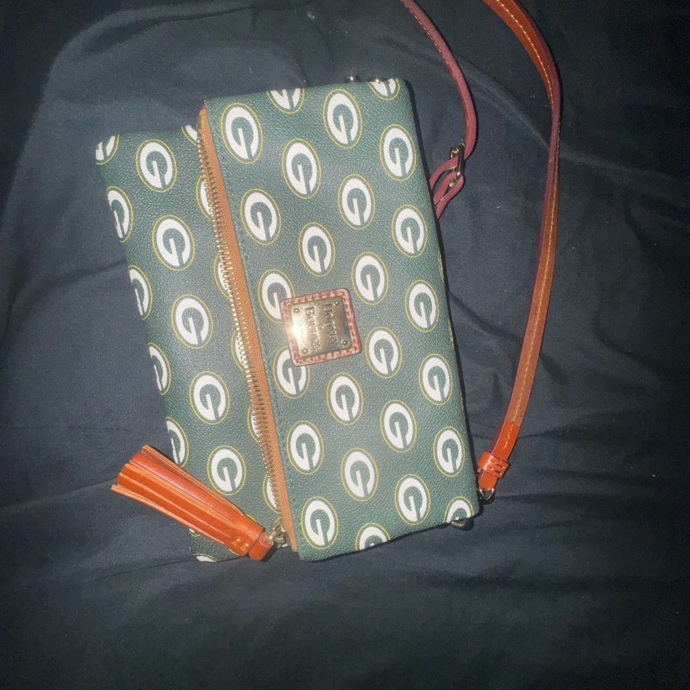 Authentic Dooney & Burke Shoulder GreenBay Bag